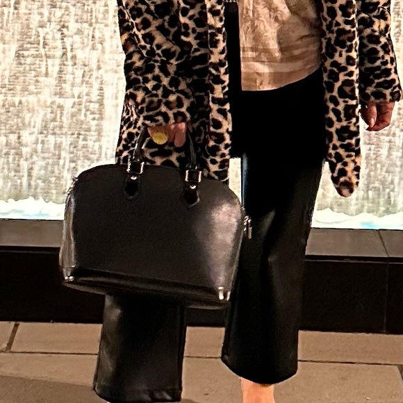 Authentic LOUIS VUITTON Epi Alma PM Leather Luxury Handle Black Bags Handbags - Picture 16 of 16